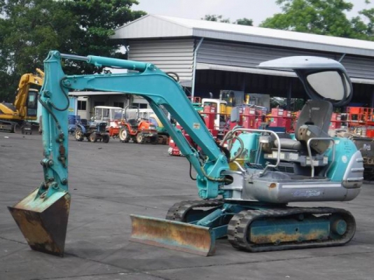 ขายรถขุด SK025-2 KOBELCO สภาพเดิมจากญี่ปุน