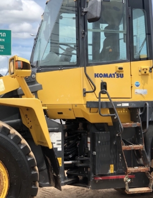 ขายรถตักล้อยาง KOMATSU WA430-6 นำเข้าเองจากญี่ปุ่น สวยพร้อมใช้ มีVDOการทำงานครับ ขายรถตักล้อยาง KOMATSU WA430-6 นำเข้าเองจากญี่ปุ่น สวยพร้อมใช้ มีVDOการทำงานครับ