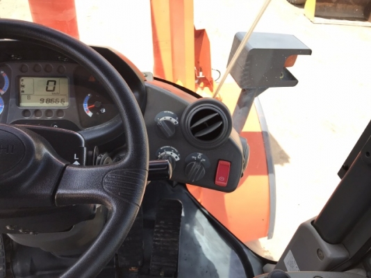 ขายรถตักล้อยาง HITACHI ZW150 (เทียบเท่า WA270-6) ปี 2013 นำเข้าเองจากญี่ปุ่น สวยพร้อมใช้ มีVDOการทำงานครับ