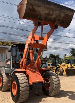 ขายรถตักล้อยาง HITACHI ZW150 (เทียบเท่า WA270-6) ปี 2013 นำเข้าเองจากญี่ปุ่น สวยพร้อมใช้ มีVDOการทำงานครับ