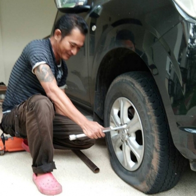 ปะยางนอกสถานที่นาเกลือ 0931569241