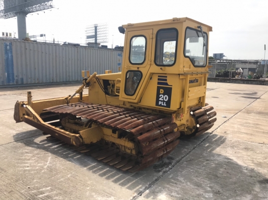 ขายรถแทรกเตอร์ KOMATSU D20PLL-6 นำเข้าจากญี่ปุ่น สนใจติดต่อ ผึ้ง 095-0563605