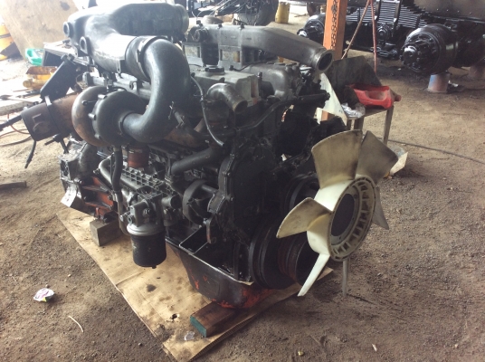 ขายเครื่องNISSAN UD PF6 320แรง ญี่ปุ่น
