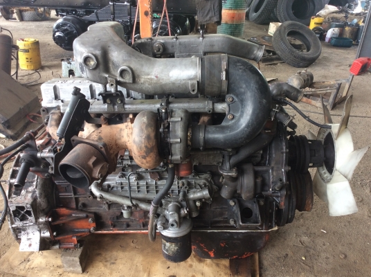 ขายเครื่องNISSAN UD PF6 320แรง ญี่ปุ่น