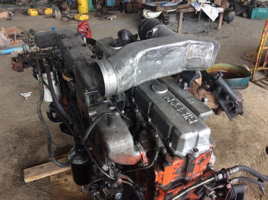 ขายเครื่องNISSAN UD PF6 320แรง ญี่ปุ่น