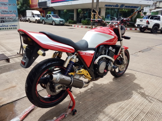 ขาย HONDA CB400 ปี1996 สีสวย เครื่องดี พร้อมของแต่งหลายรายการ อินวอยส์ สรรพสามิตร ราคา 53500 บาท ส่ง