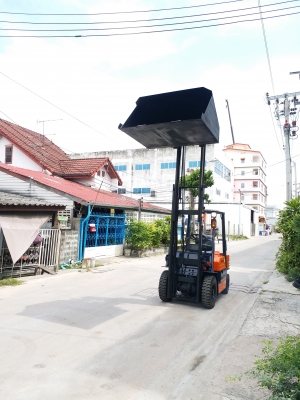 ขายรถยกโฟร์คลิฟท์ยี่ห้อ TOYOTA5FD20 เสายกสูง4 เมตร บุ้งกี๋