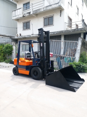 ขายรถยกโฟร์คลิฟท์ยี่ห้อ TOYOTA5FD20 เสายกสูง4 เมตร บุ้งกี๋