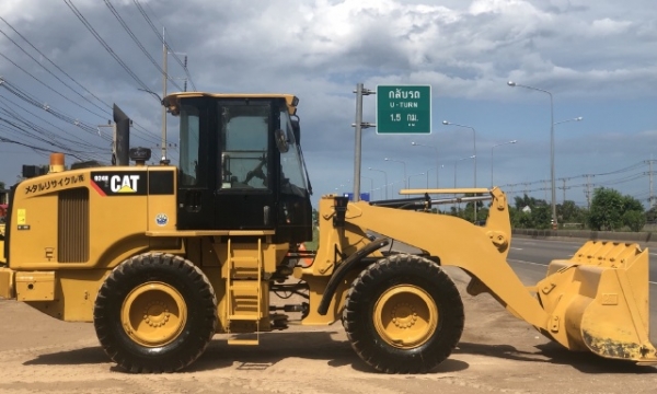 ขายรถตักล้อยาง CAT 924H แขนยาวพิเศษ นำเข้าเองจากญี่ปุ่น สภาพสวยพร้อมใช้ มีVDOการทำงานครับ