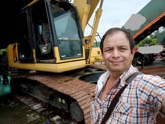 ขายKOMATSU PC200-8 บูมยาวช่วงล่างใหม่ทั้งหมดใช้ตักข้าวโพดเอกสารเล่มทะเบียนราคา 2,200,000