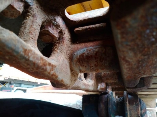 ขายKOMATSU PC200-8 บูมยาวช่วงล่างใหม่ทั้งหมดใช้ตักข้าวโพดเอกสารเล่มทะเบียนราคา 2,200,000
