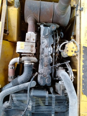 ขายKOMATSU PC200-8 บูมยาวช่วงล่างใหม่ทั้งหมดใช้ตักข้าวโพดเอกสารเล่มทะเบียนราคา 2,200,000