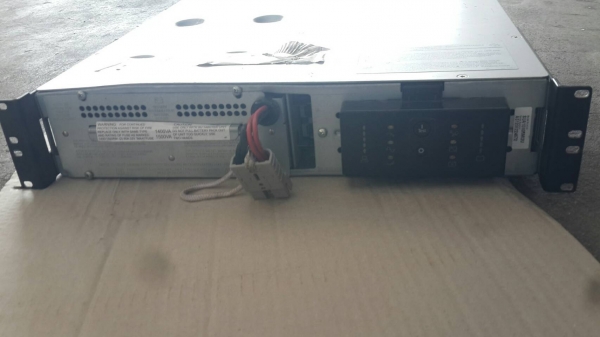 ้เครื่องสำรองไฟขนาดใหญ่ 1500 VA