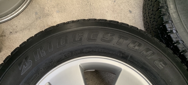 ล้อแม็ก 6รู114 Nissan Navara ขอบ 16 (ตัวเตี้ย) แถมยาง 205 R16 Bridgestone แม็กสภาพดี