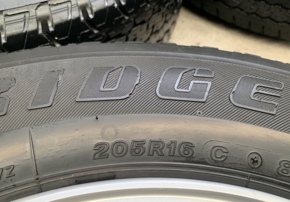 ล้อแม็ก 6รู114 Nissan Navara ขอบ 16 (ตัวเตี้ย) แถมยาง 205 R16 Bridgestone แม็กสภาพดี