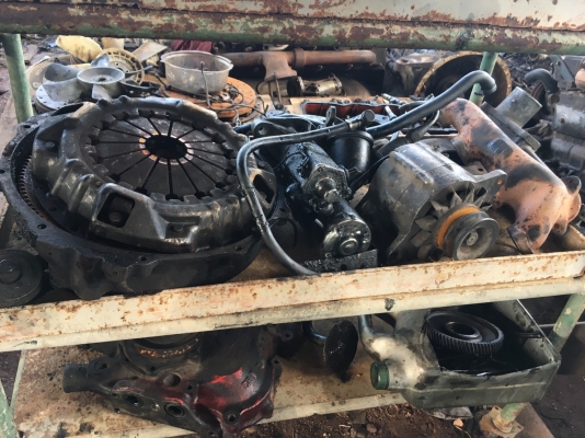 แยกขายอะไหล่ฮี่โน่ w04d 120แรง ราคาถูก 0816278866