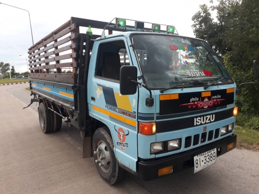 ISUZU ELF 6 ล้อ พร้อมใช้ ช่างหมึก 0947452226 // 0875262494