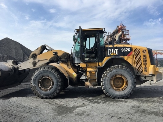 ขายรถตักล้อยาง CAT 962K ปี 2015 นำเข้าเองจากญี่ปุ่น สภาพสวยพร้อมใช้ ถึงเร็วๆนี้ครับ