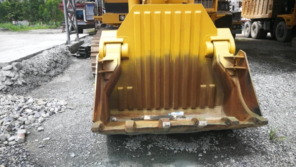 Caterpillar 235B /แม็กโครตักออก สวยเต็มตามรุ่น ใช้งานน้อย