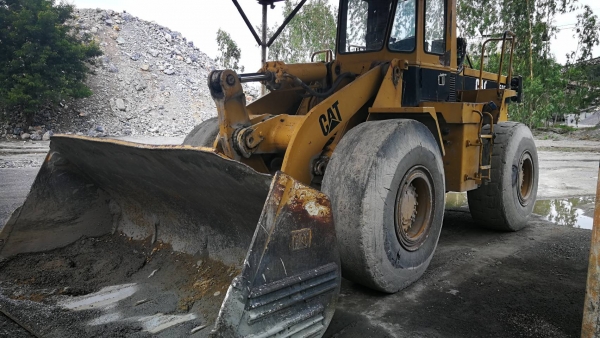 Caterpillar 950E/ รถตักล้อยางเอวอ่อน มีเก๋งแอร์ รถสวยเต็ม ราคาคุยได้