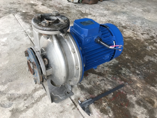 ขายปั๊มน้ำหอยโข่งหัวปั๊มสแตนเลส Ebara 7.5HP. 380V made in Italy ขนาดเข้า 2นิ้ว ออก 1.5นิ้ว รุ่นแรงดันสูงส่งไกล สภาพเดิมๆ หมุนนิ่ม พร้อมใช้งาน