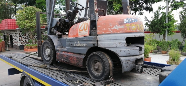 ขาย โฟรคลิฟท์ โตโยต้า รุ่น 6 เครื่อง ดีเซล ขาย โฟรคลิฟท์ โตโยต้า รุ่น 6 เครื่อง ดีเซล