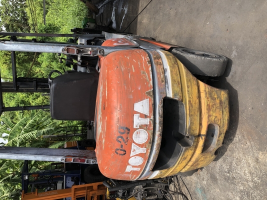 ขาย โฟรคลิฟท์ โตโยต้า รุ่น 6 เครื่อง ดีเซล ขาย โฟรคลิฟท์ โตโยต้า รุ่น 6 เครื่อง ดีเซล