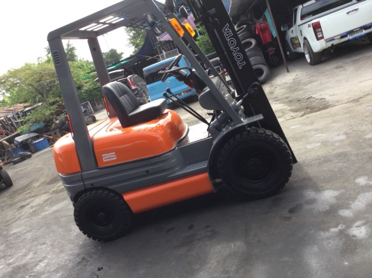 ขาย โฟรคลิฟท์ โตโยต้า รุ่น 6 เครื่อง ดีเซล ขาย โฟรคลิฟท์ โตโยต้า รุ่น 6 เครื่อง ดีเซล