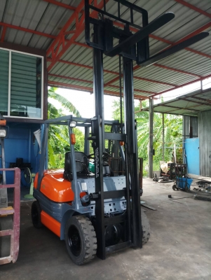 ขาย โฟรคลิฟท์ โตโยต้า รุ่น 6 เครื่อง ดีเซล ขาย โฟรคลิฟท์ โตโยต้า รุ่น 6 เครื่อง ดีเซล