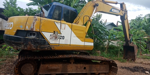 ขาย KOBELCO SK100-3 รถซ่อมมาดีมากใช้งานได้เลยราคา 550,000