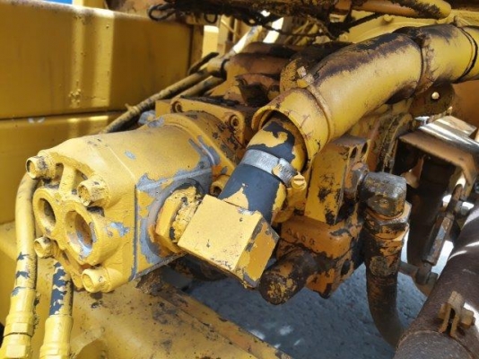 รถดั้มแทรคยาง MST600 ติดเครน 2 ตัน มือสองญี่ปุ่น