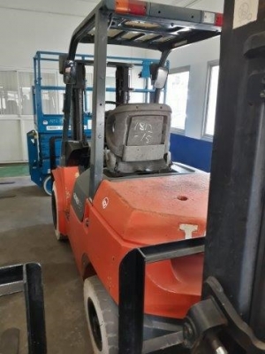 TOYOTA ขนาด 3ตัน เครื่องยนต์ดีเซล ☎️ ติดต่อ098-2492100 ภัทร