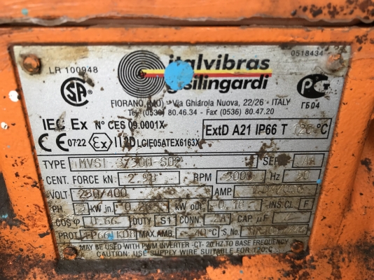 ขายมอเตอร์สั่น-เขย่า Italvibras 0.26Kw. 380V made in Italy สภาพสวยเดิมๆ หมุนนิ่ม สั่นแรง พร้อมใช้งาน ราคา 3,300 บาท
