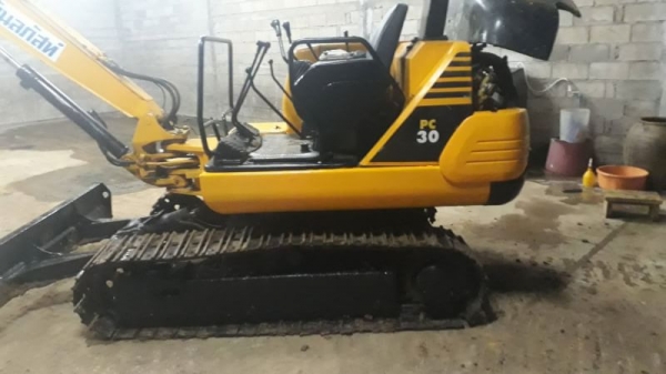 KOMATSU PC30-7 เอกสารอินวอยราคา 320,000