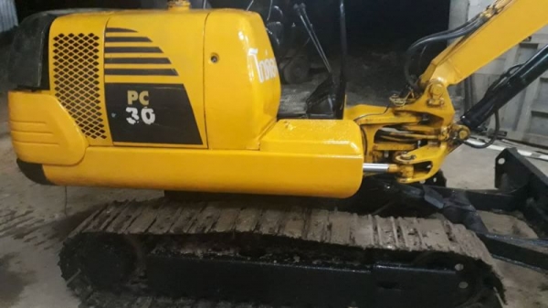 KOMATSU PC30-7 เอกสารอินวอยราคา 320,000