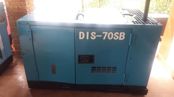 SALE*FROM JAPAN*ขายถูกด่วนๆ เครื่องปั๊มลม แบบเครื่องยนต์ DENYO-DIS-70SB ปรับสภาพ ขัดล้าง- ทำสี เช็คระบบให้เรียบร้อย SALE*FROM JAPAN*ขายถูกด่วนๆ เครื่องปั๊มลม แบบเครื่องยนต์ DENYO-DIS-70SB ปรับสภาพ ขัดล้าง- ทำสี เช็คระบบให้เรียบร้อย