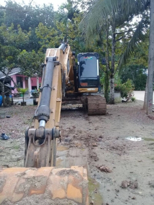 ขาย CAT320C เอกสารเล่มทะเบียนราคา 1,500,000