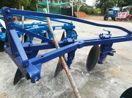 ขายผานสามโครงสีทีที