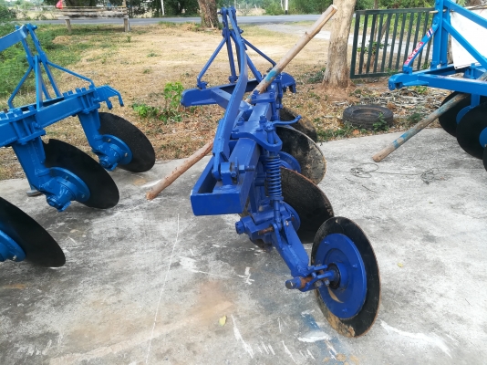 ขายผานสามโครงสีทีที