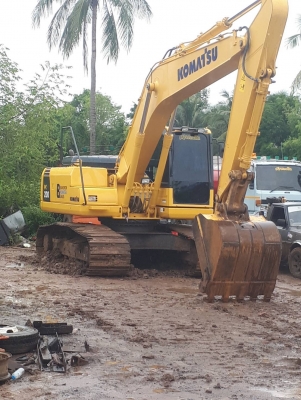 ขายดาวน์ 750000 KOMATSU PC200-8 MO ผ่อนต่อ 88000 x 18 = 1584000 ค่าเปลี่ยนสัญญา 25000 รวม 2359000 ผ่อนทุกวันที่ 3 ไมล์ 4330 ชม.