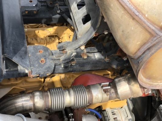 ขายรถตักล้อยาง CAT 950K ปี 2014 นำเข้าเองจากญี่ปุ่น สภาพพร้อมใช้ มีVDOการทำงานครับ