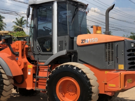 ขายรถตักล้อยาง HITACHI ZW150 (เทียบเท่า WA270-6) ปี 2013 นำเข้าเองจากญี่ปุ่น สวยพร้อมใช้ มีVDOการทำงานครับ
