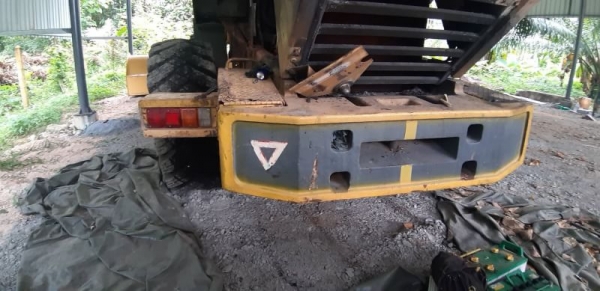 KOMATSU WA300-1