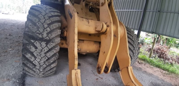 KOMATSU WA300-1 KOMATSU WA300-1