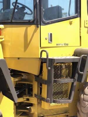 ขายรถตักล้อยาง KOMATSU WA100-3 นำเข้าเองจากญี่ปุ่น สภาพสวยพร้อมใช้ มีVDOการทำงานครับ