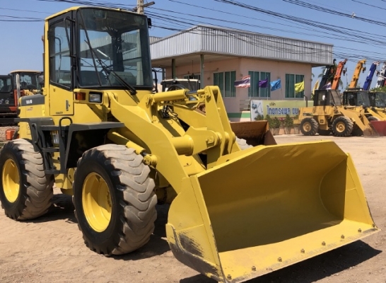 ขายรถตักล้อยาง KOMATSU WA100-3 นำเข้าเองจากญี่ปุ่น สภาพสวยพร้อมใช้ มีVDOการทำงานครับ
