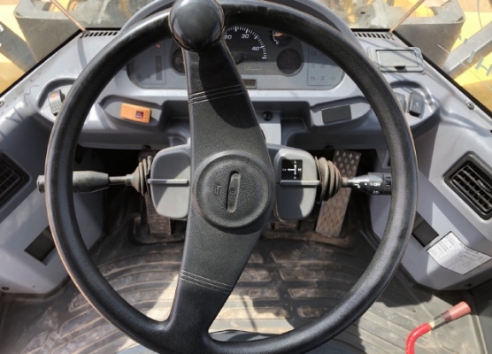 ขายรถตักล้อยาง KOMATSU WA100-5 แขนยาวพิเศษ นำเข้าเองจากญี่ปุ่น สภาพสวยพร้อมใช้ มีVDOการทำงานครับ