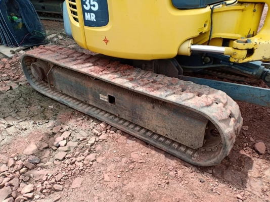 ขายจ้า..KOMATSU PC35MR-2. เก่านอกแท้  เดิมๆๆ  เครื่องปั๊มแห้ง  สวย พร้อมใช้  โทร 089-3818694 จ๊อย