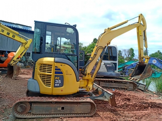 ขายจ้า..KOMATSU PC35MR-2. เก่านอกแท้  เดิมๆๆ  เครื่องปั๊มแห้ง  สวย พร้อมใช้  โทร 089-3818694 จ๊อย