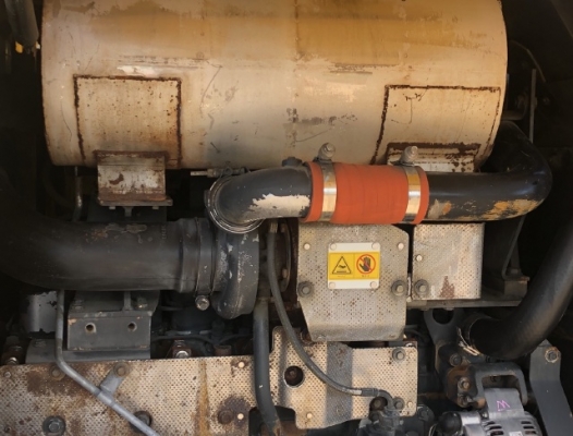 ขายรถตักล้อยาง KOMATSU WA200-5 แขนยาวพิเศษ นำเข้าเองจากญี่ปุ่น สภาพสวยพร้อมใช้ มีVDOการทำงานครับ